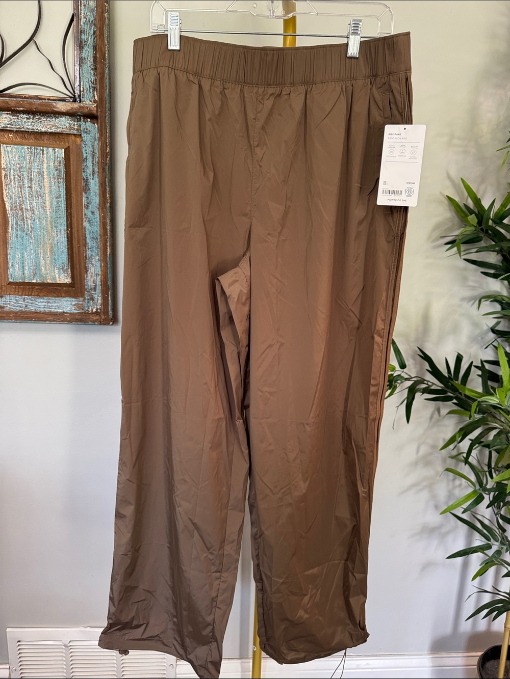 Athleta rise pantalon pants Brown nylon Lightweight Pull-On Track Pants NWT L - Picture 4 of 12